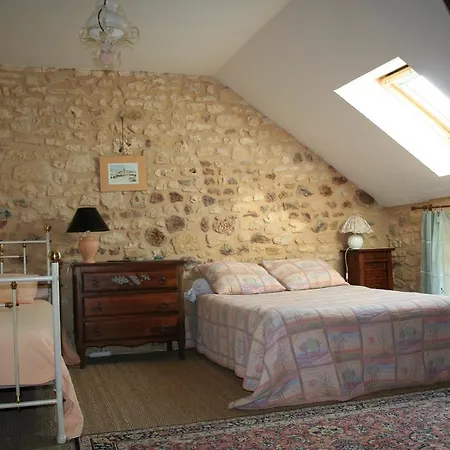 Chambres D' Hotes Rastaillou לינה וארוחת בוקר Cadouin